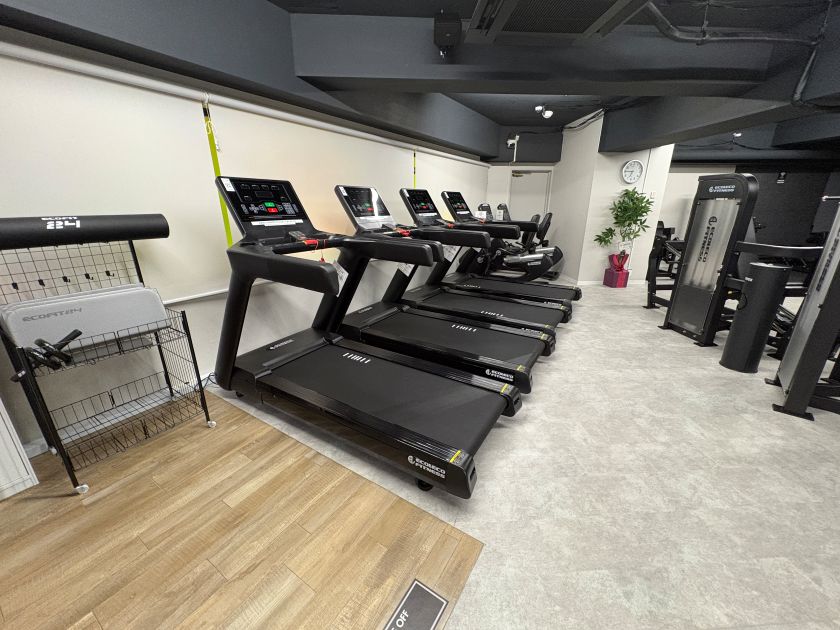 Ecofit24白楽店ジム店内